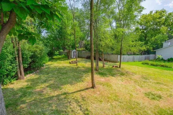 6 Arther Court, Madison, WI 53713