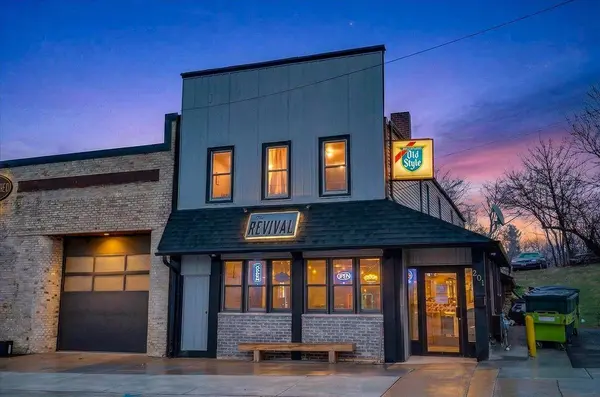 201 S 6th Street, Stoughton, WI 53589