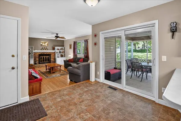 1520 Roby Road, Stoughton, WI 53589