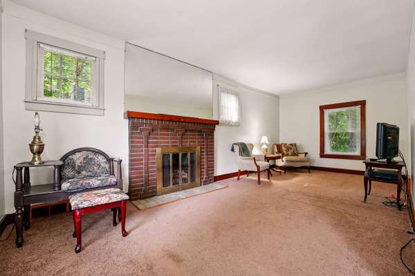 Ellwood City, PA 16117-2138,104 Pittsburgh Cir