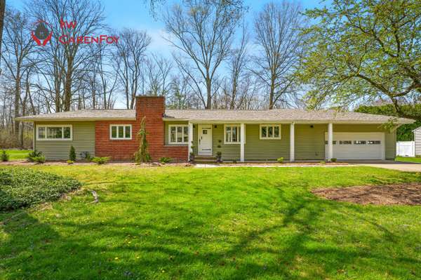 385 Vogan Dr, Mercer, PA 16137-9105
