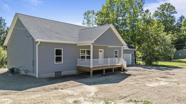 New Castle, PA 16102-2214,122 Knoll Dr