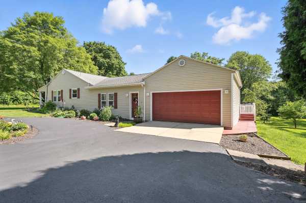 New Castle, PA 16105-5311,3215 Mercer Rd