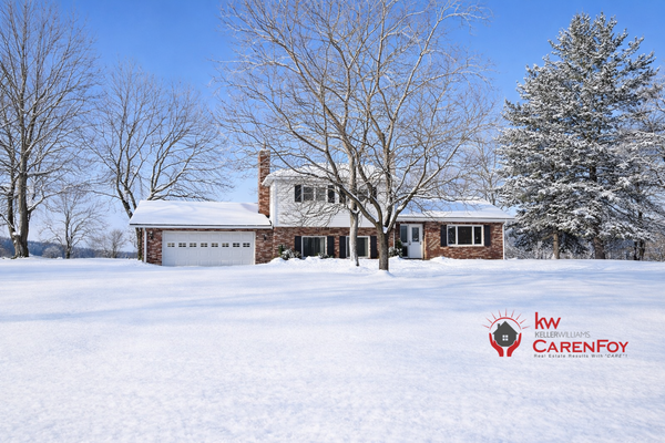 257 Halltown Rd, Wampum, PA 16157-2015