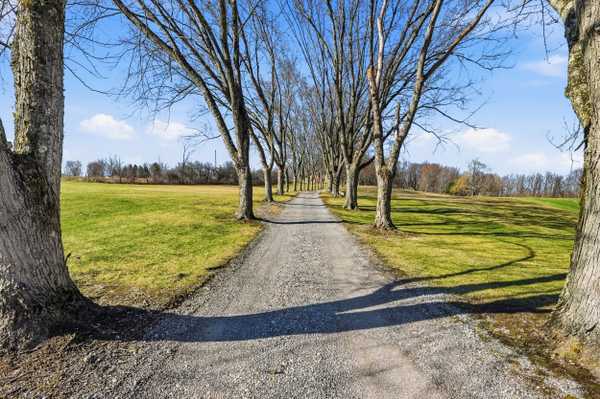 1725 Mt Jackson Rd, Enon Valley, PA 16120-1321