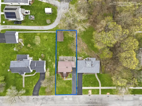 2206 Delaware Ave, New Castle, PA 16105-2210