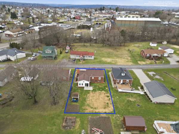 1108 Crowe St, New Castle, PA 16101-3068