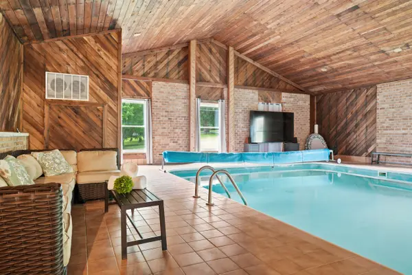 2584 Hillsville Rd, Edinburg, PA 16116-3316