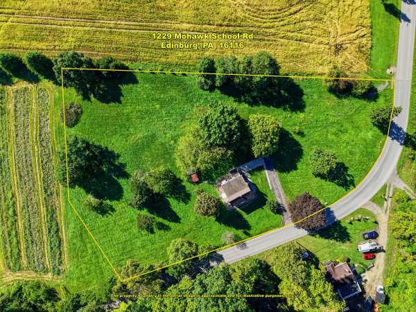 1229 Mohawk School Rd, Edinburg, PA 16116-1113