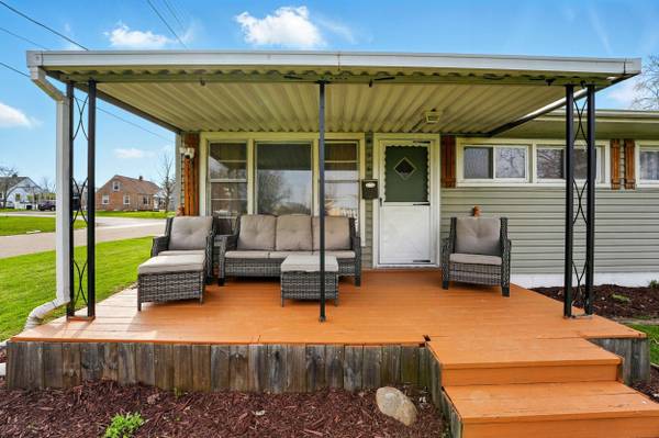 856 Spencer Ave, Sharon, PA 16146-3160