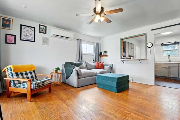 856 Spencer Ave, Sharon, PA 16146-3160