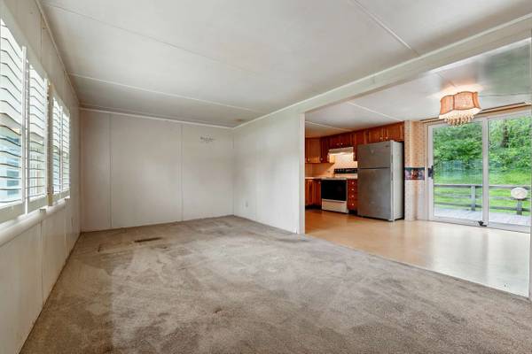 49 Orchard Rd, New Wilmington, PA 16142-1927