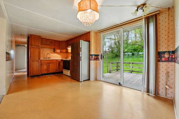 49 Orchard Rd, New Wilmington, PA 16142-1927