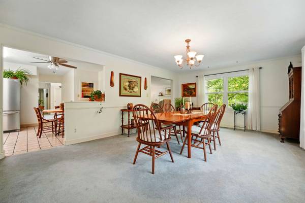 3080 Eldogar Ln, New Castle, PA 16105