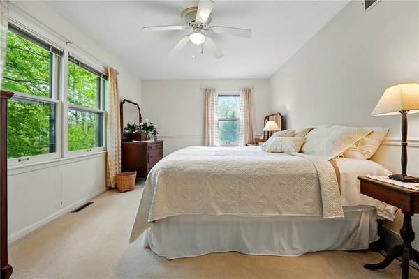 3080 Eldogor Ln, Neshannock Twp, PA 16105