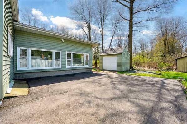 385 Vogan Dr, Mercer Boro - Mer, PA 16137