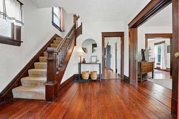 308 E Fairmont Ave, New Castle, PA 16105-2601