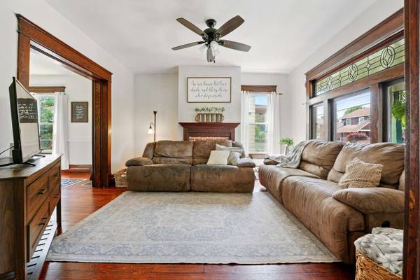 308 E Fairmont Ave, New Castle, PA 16105-2601