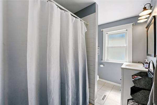 308 E Fairmont Ave, New Castle/2nd, PA 16105