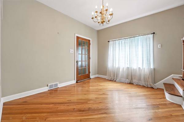 134 E Wallace Ave, New Castle, PA 16101-2455