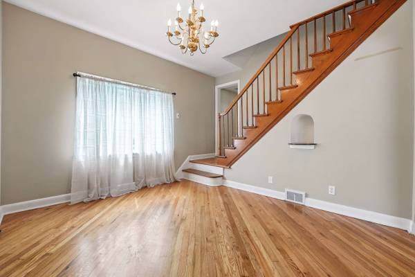 134 E Wallace Ave, New Castle, PA 16101-2455