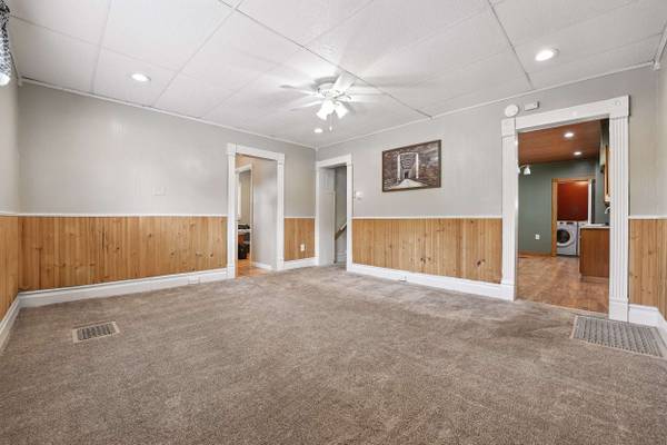 717 Cunningham Ave, New Castle, PA 16101-4581