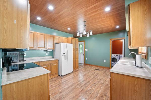 717 Cunningham Ave, New Castle, PA 16101-4581