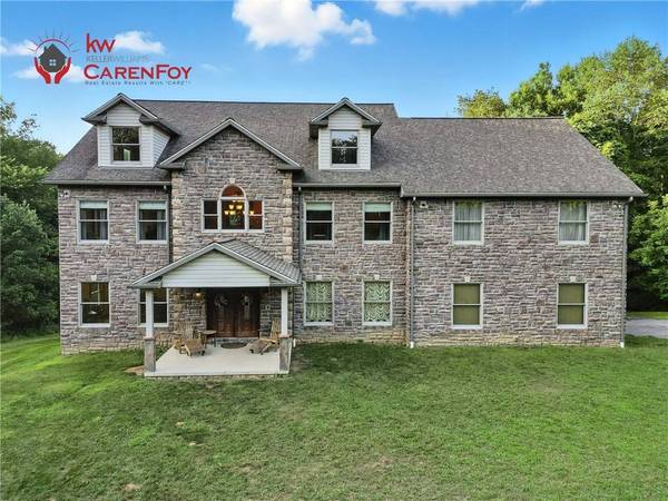 158 Skyview Dr, North Beaver Twp, PA 16102