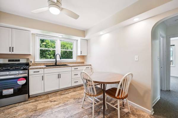 401 Grandview Ave, New Castle, PA 16101-1311