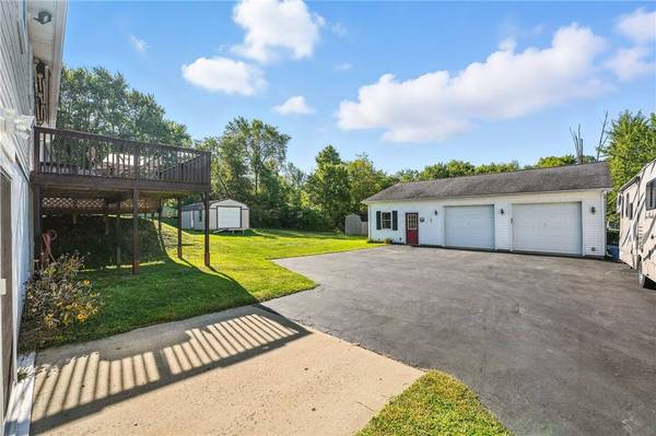 3699 Mitchell Rd, Neshannock Twp, PA 16105