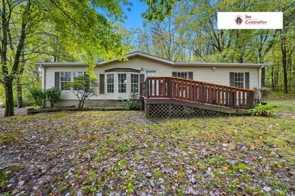 454 Mountain View Rd, New Castle, PA 16101-8726