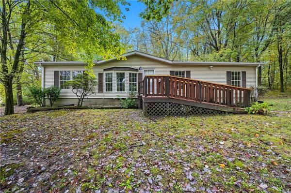 454 Mountain View Rd, Union Twp, PA 16101