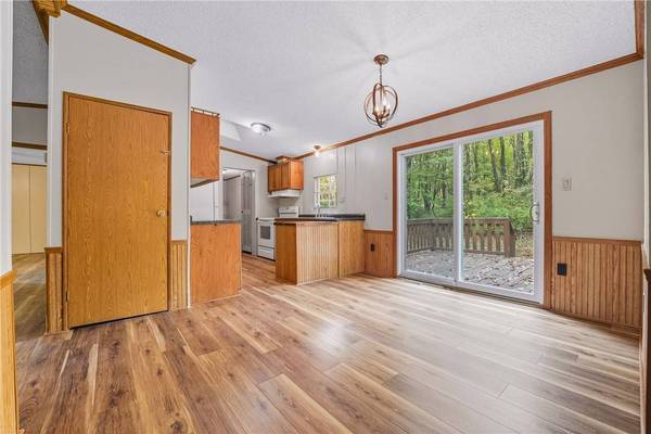 454 Mountain View Rd, Union Twp, PA 16101