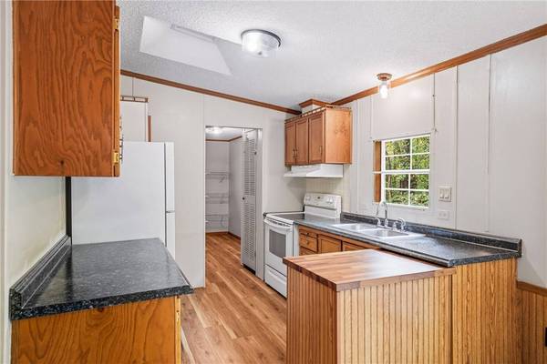 454 Mountain View Rd, Union Twp, PA 16101