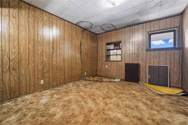 161 W Beechwood Rd, North Beaver Twp, PA 16112