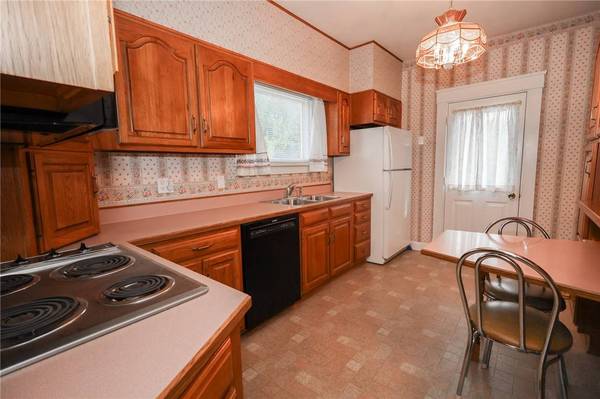 518 E Winter Ave, New Castle, PA 16105