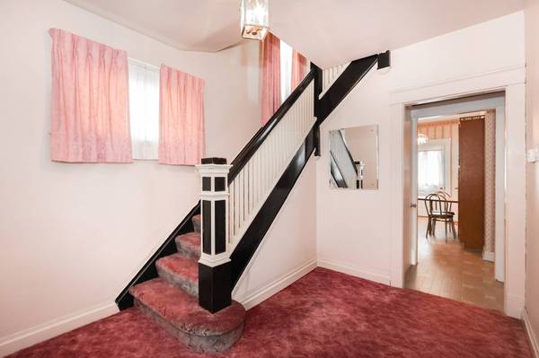 518 E Winter Ave, New Castle, PA 16105-2444