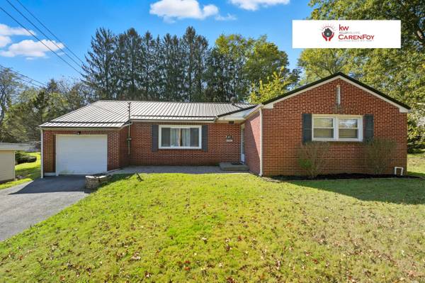 217 Meadowbrook Dr, New Wilmington, PA 16142-1422