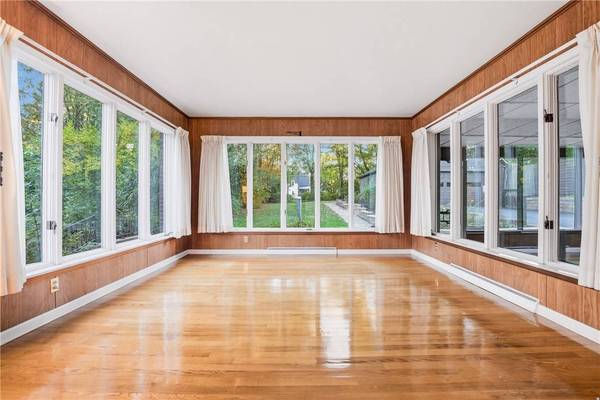 216 Vine Ct, New Wilmington Boro, PA 16142