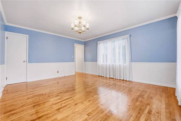 216 Vine Ct, New Wilmington Boro, PA 16142