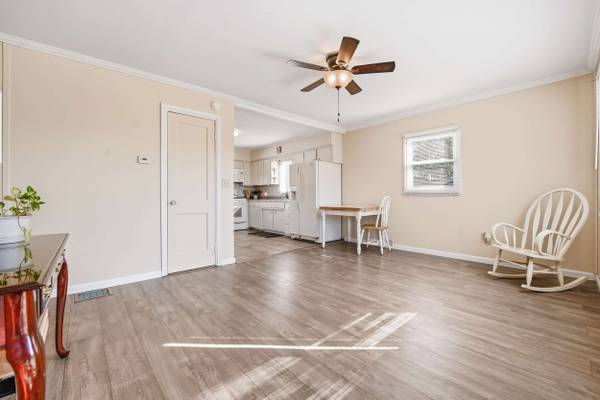 1613 Wooley Ave, New Castle, PA 16101-5153