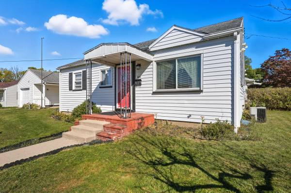 1613 Wooley Ave, New Castle, PA 16101-5153