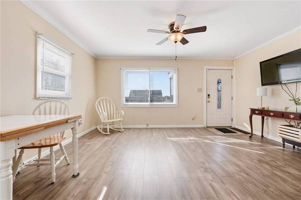 1613 Wooley Ave, New Castle, PA 16101