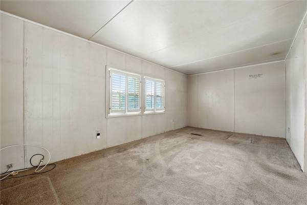 49 Orchard Rd, Wilmington Twp, PA 16142