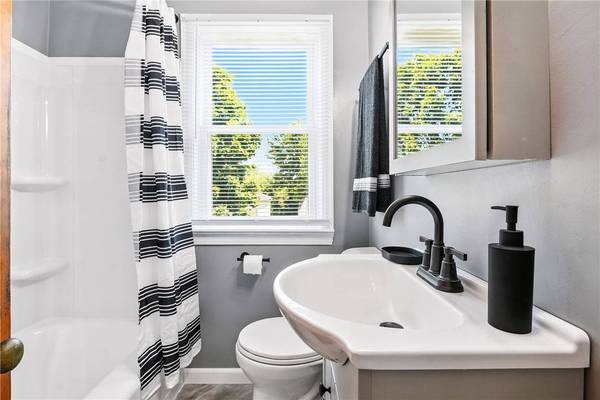 401 Grandview Ave, Union Twp, PA 16101