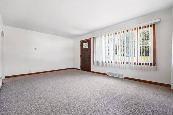 401 Grandview Ave, Union Twp, PA 16101