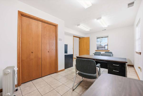 420 Montgomery Ave, New Castle, PA 16102-1401