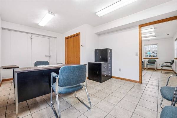 420 Montgomery Ave, New Castle, PA 16102