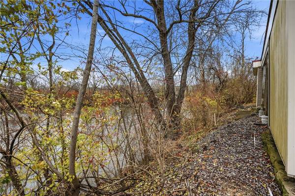 420 Montgomery Ave, New Castle, PA 16102