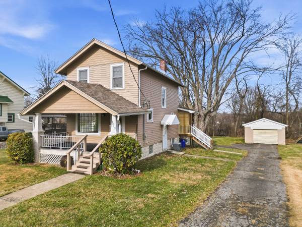 1013 Becker St, New Castle, PA 16101-2660